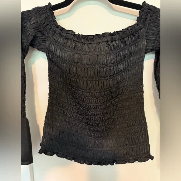 FRAME Smocked Off Shoulder Top in Black Size XS - Picture 13 of 16